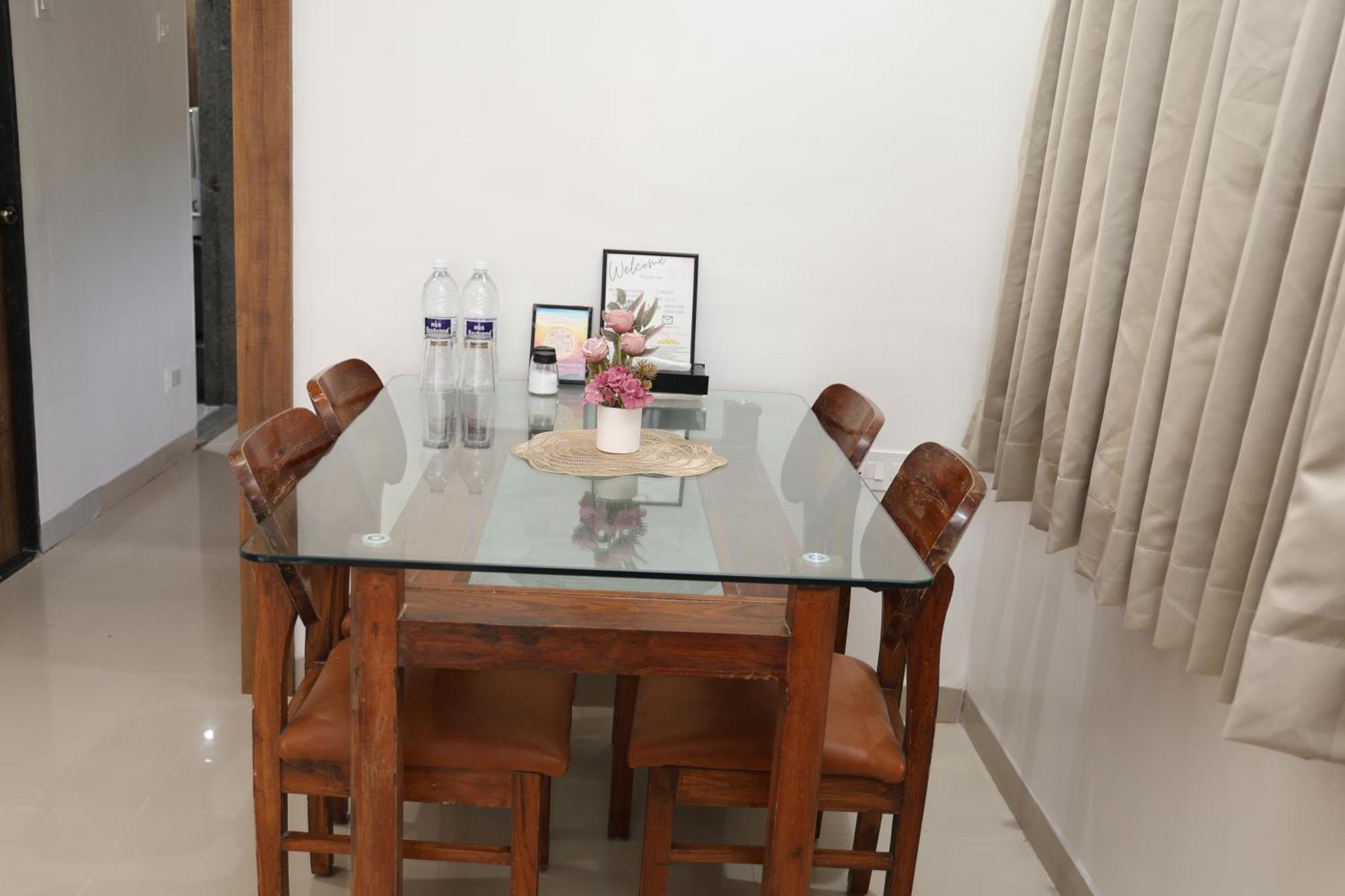 Belle-Vue Holiday Homes - 1Bhk Apartments Panchgani Exteriör bild